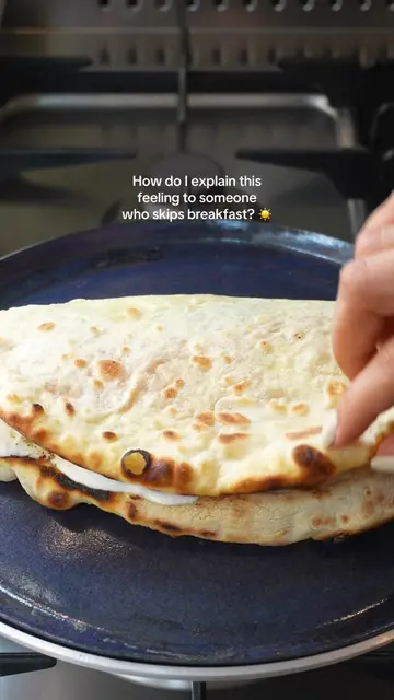 Lebanese breakfast over any other breakfast💌 Link in bio for your new morning r