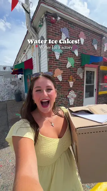 I'M SO EXCITED I ALWAYS WANTED ONEEEE!!! Water ice cakes available at the Water 