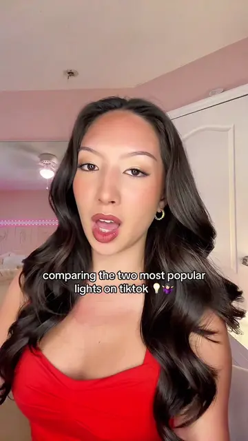 which one wins? 🤷🏻‍♀️💡 #contenttips #contenttools #lighting #tiktoklight #con