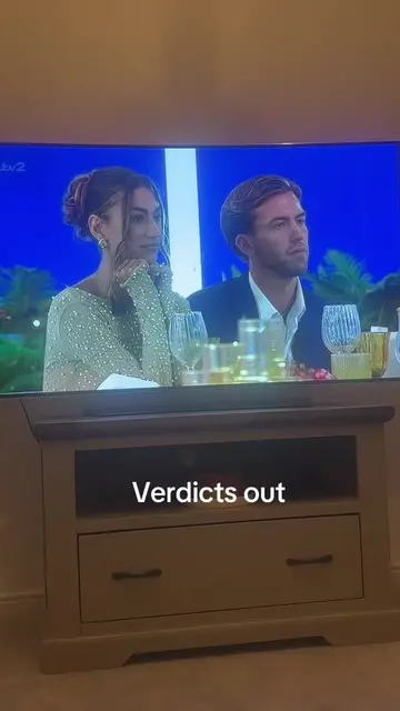 One couples time is over #foryoupage #LoveIsland #dumping #priya #aidan 