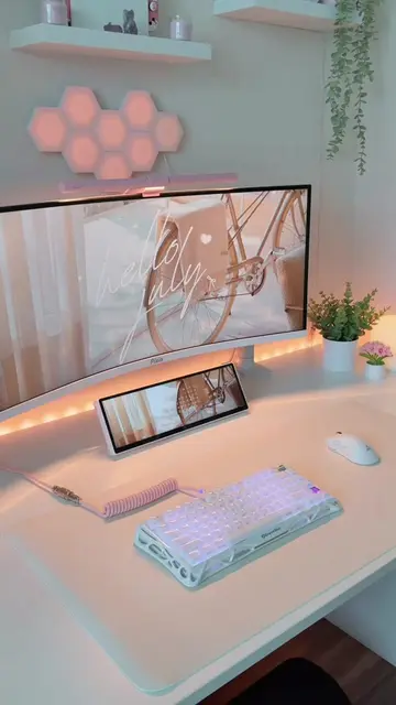 The best addition to my desk setup! I love watching my shows or streams while I’