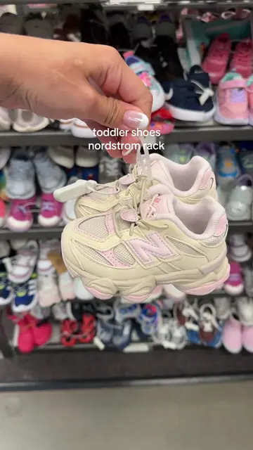 why have I’ve been sleeping on Nordstrom rack?! They had tons of cute new balanc