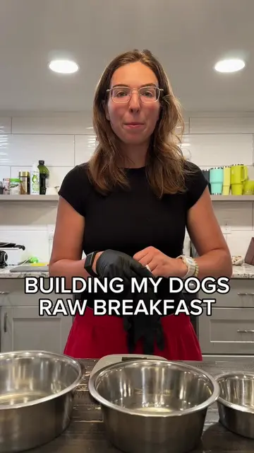 On today’s menu:  #dog #rawdogfood #dogs #dogsoftiktok #dogfood 