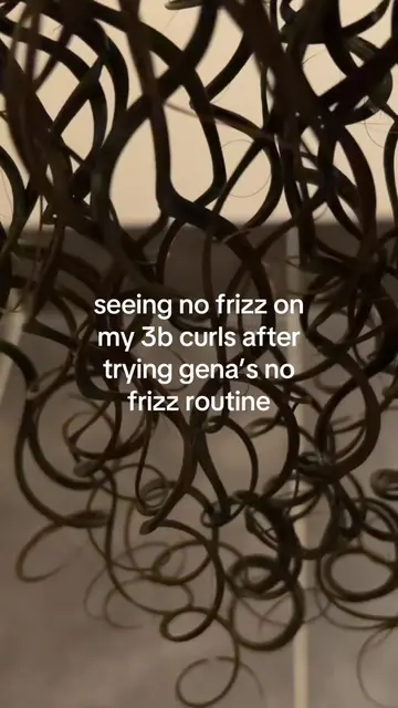 it’s pinned! #curlyhair #curls #perfectcurls #frizzyhair #curlyhairtutorial 