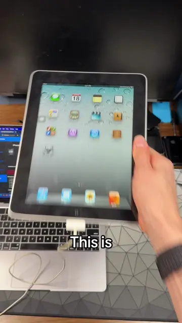 Trying to install FIRST iOS on OLD iPAD… #ipad #ios #techtok 