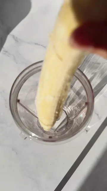 I had no idea this smoothie would taste this good… 🤯🥤 Creamy, naturally sweet,