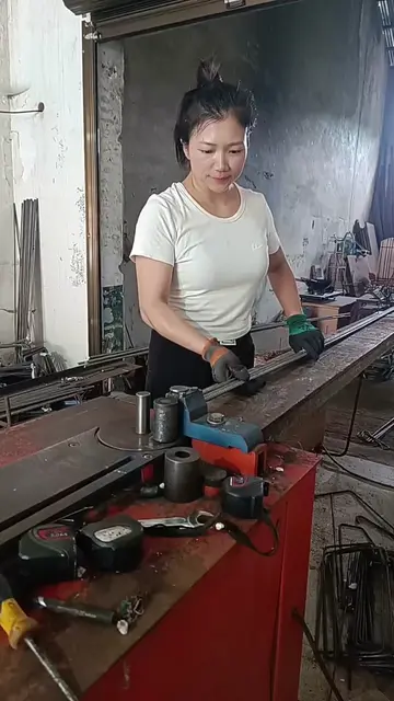🌍 Real customer use, real performance! Our CNC stirrup bending machine is runni