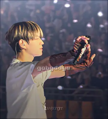 oreo seungmin is back!! everyone looked so good it’s crazy #seungmin #seungmined