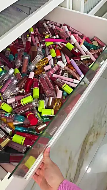 ASMR Organizing Makeup Drawer 💄💄💄 #asmr #drawer #makeuporganization #organizi
