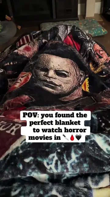 Perfect horror movie blanket🖤🩸🔪 #horrortok #horrormovie #horrormovieblanket #