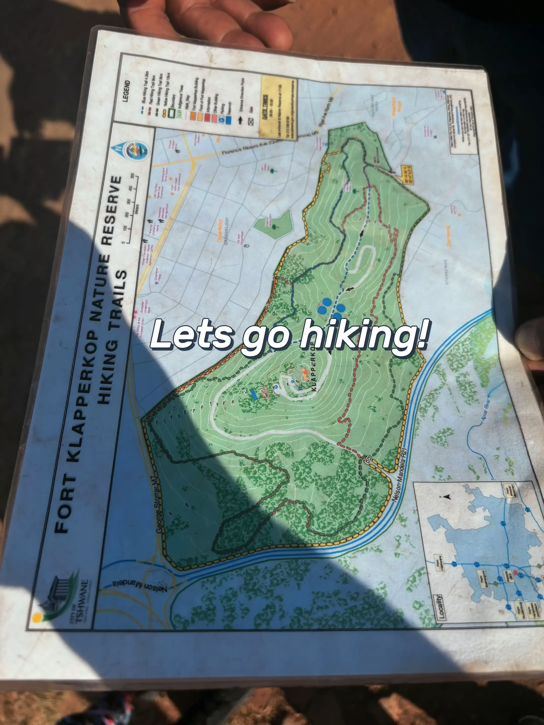 We took the green route, it was 9km. It was a great hike until the inclines, it 