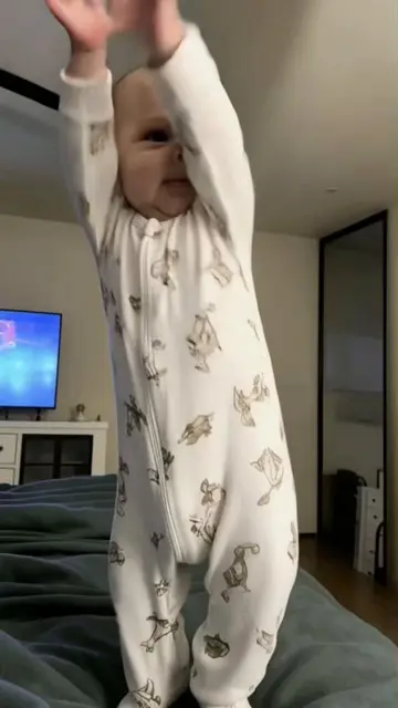 ai baby 🤪🤪🤪🥰🥰#capcut #capcutpioneer #pioneertemplate #fry #dance 