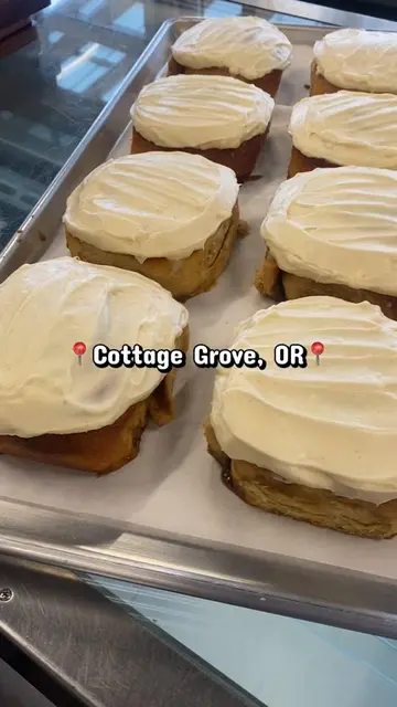 Come visit the new bakery in Cottage Grove OR Bohemia BakeShop! 📍 90 S 10th st 