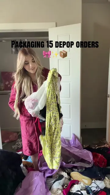 Día dos empacando órdenes para Depop 📦🫶🏻🎀👀  #depop #foryoupage #viralvideo 