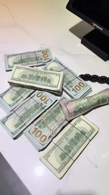 Cash Out Today 💰 💴  #money #moneytok #cash #jewelrybusiness #fyp 