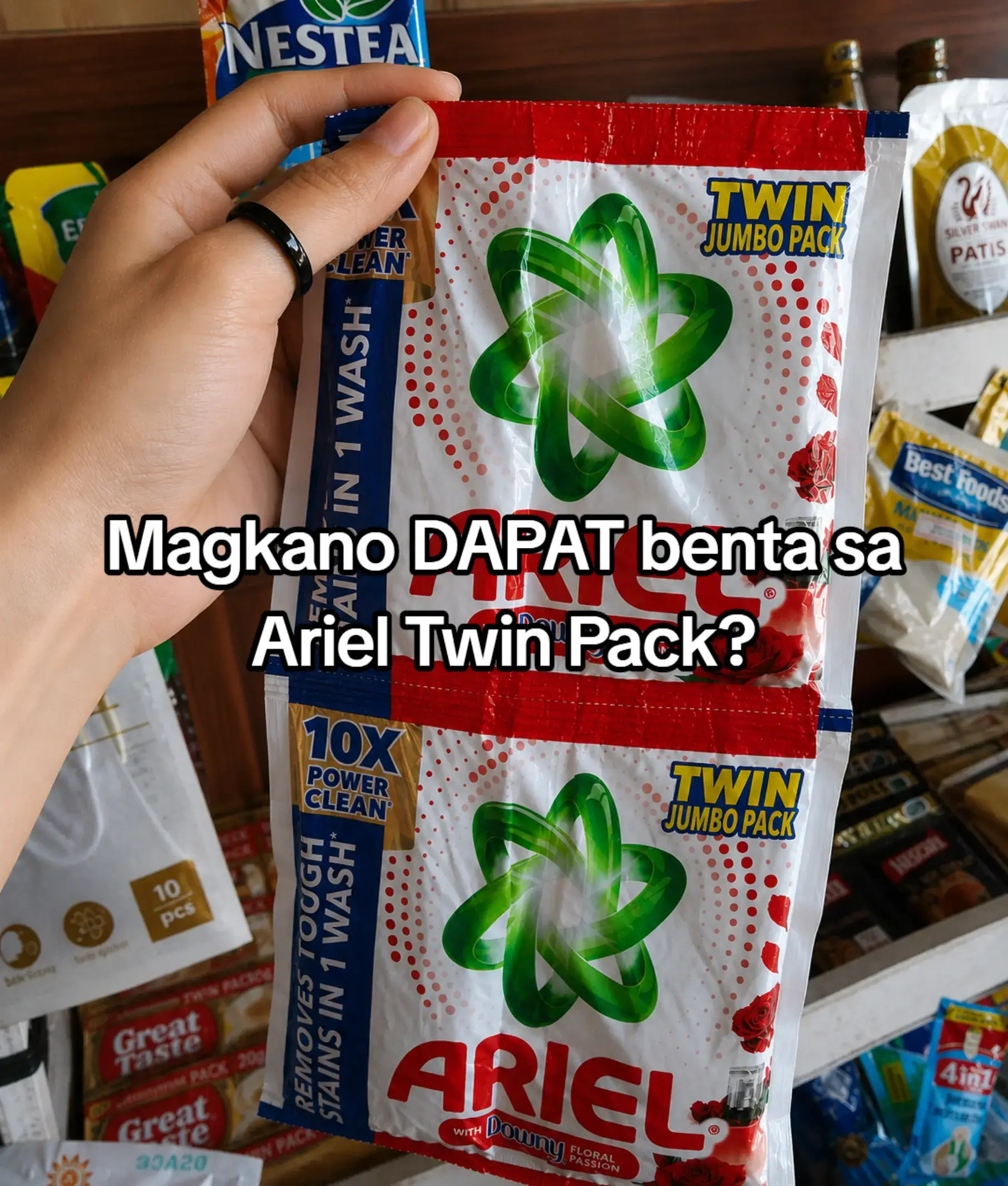 Magkano benta nyo sa Ariel Twin Pack sa tindahan nyo? 🤔💭 Kapag ₱17 mo lang ibi