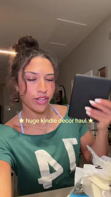 i am so excited to kindlemaxx 🧚🏽✨📚 #kindle #kindledecorating #DIY 