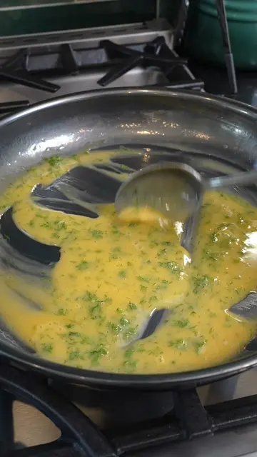 How to make a lemon beurre monte sauce! Recipe is now on my website! #buttersauc
