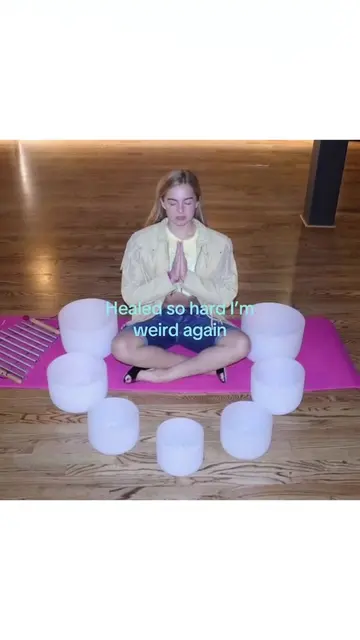 inner child but she’s a weirdo 🧘‍♀️🙂‍↕️🎧 #relate #postivity #selflove #zen #m