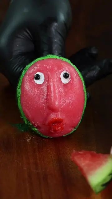 When art imitates life 🍉 #watermelongirl #iceagebaby #DIY #asmr #fruit 