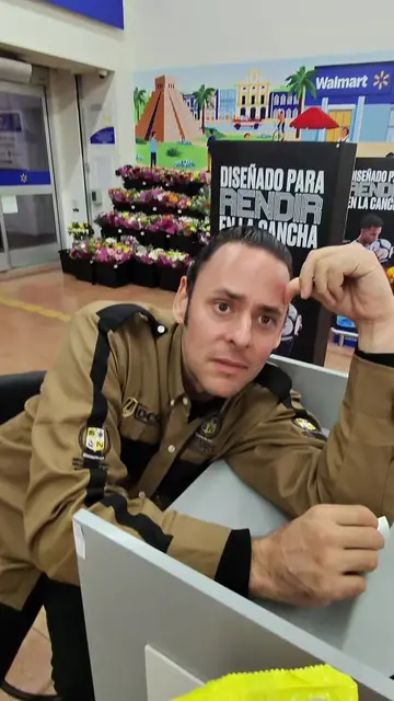 Al final no pude escucharlo cantar. ¿Ustedes lo han oído alguna vez? Les present
