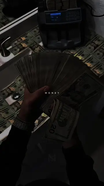 Money. 💸 #luxurylifestyle #luxury #success #money #millionaire 
