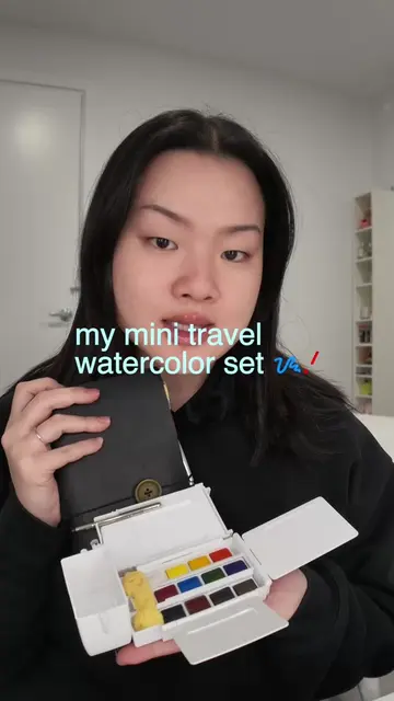 let me show you my new mini travel watercolor set! 🎨 it’s from @Winsor & Newton