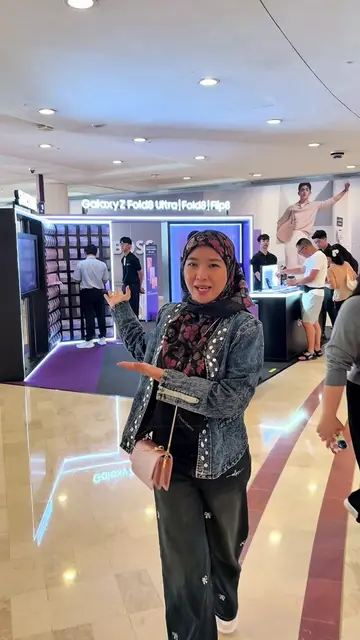 📱  Meet the all-new Samsung Galaxy Z Fold8 Ultra. — Foldable flagship yang mema