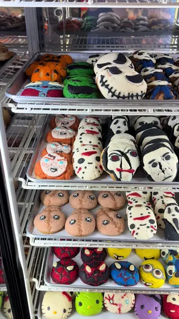 #laplayitabakery #playita #conchas #halloween 