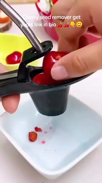 Cherry Seed Remover Link In Bio👇😊🍒🍒#kitchengadget #gadget #Home #foryoupage❤