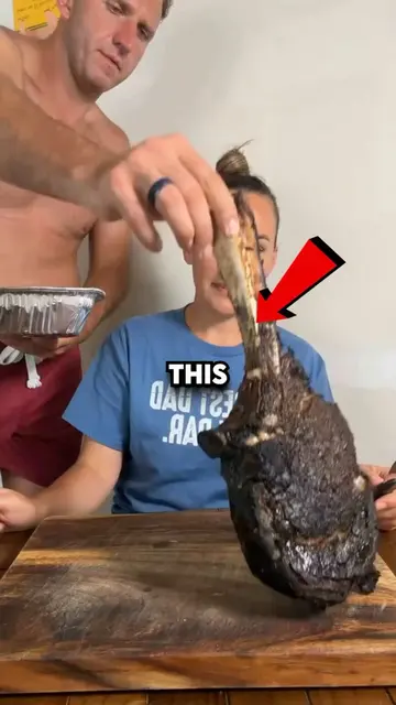 How Do You Burn a Steak That's Still Raw? #FoodTok #CookingFails #Steak #Kitchen