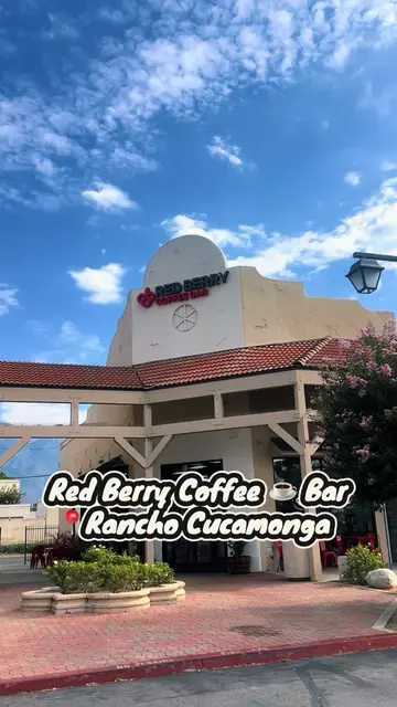 🍓💚 Rancho Cucamonga has a new coffee spot you need to add to your list! I had 