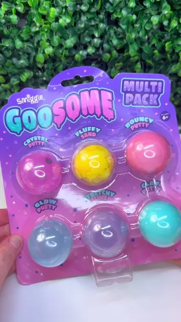 Let’s Review The Most Expensive Slime I Found In Smiggle.  This is the GooSome M