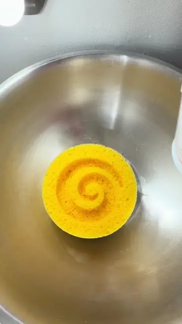 The importance of squeezing with clean sponges!🙃😅🤭 yall I totally forgot i ha