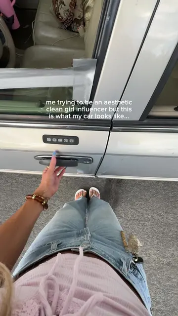it’s not giving clean girl but we still love her 
