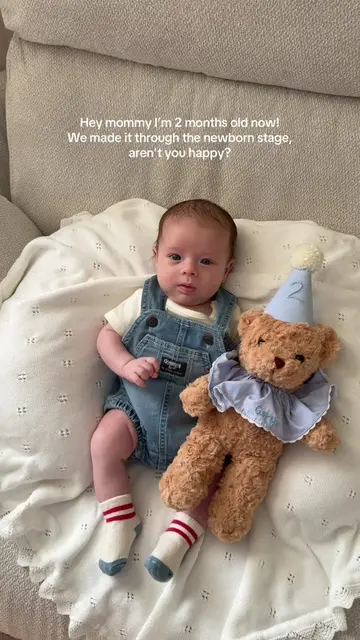 Sobbing.. my heart isn’t ready for that🥹🤍 #newborn #newbornstage #2monthsold #