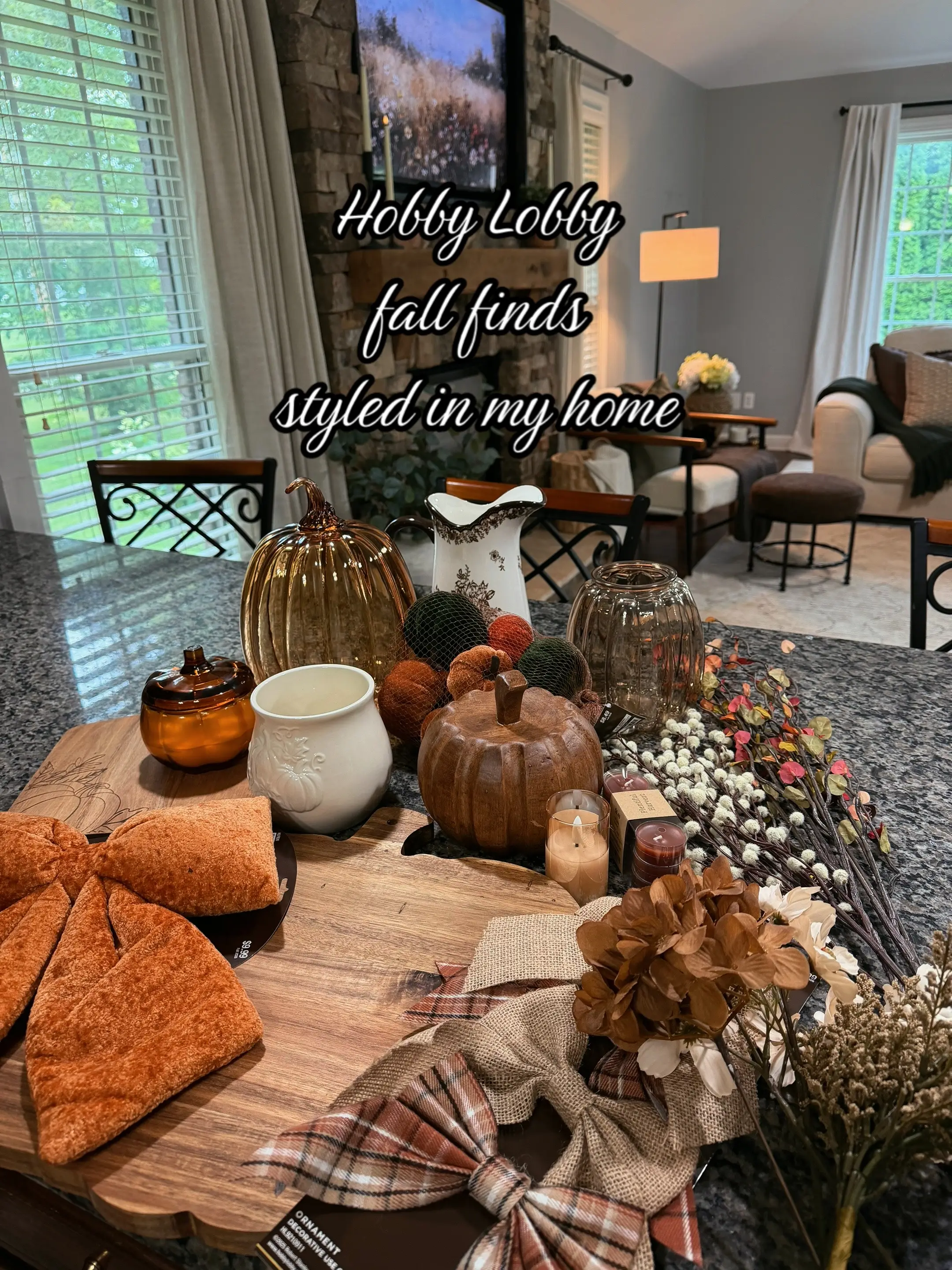 Styling my recent Hobby Lobby fall finds throughout my home 🤎 I love how a few 