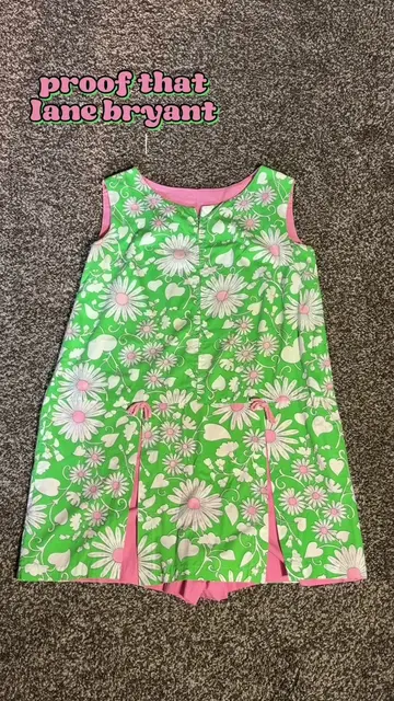 The bows?! The daisies?!? Before they decided all plus size baddies enjoy is col
