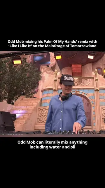 @odd mob mixed his ‘Palm Of My Hands’ remix with @Mau P’s ‘Like I Like It’ on th