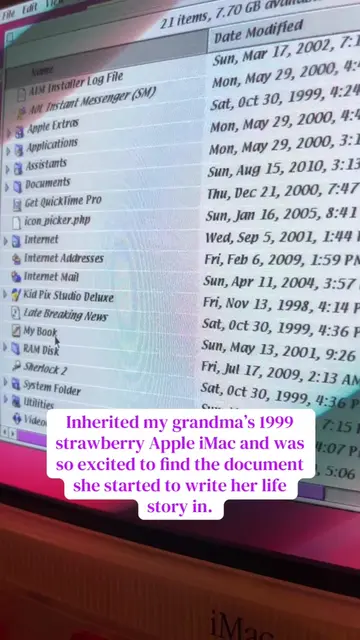 Inherited a 1999 Apple iBook G3 in strawberry from my grandma and saw she starte