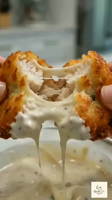 I can't stop making these Cheesy Garlic Chicken Fritters. Crispy on the outside,