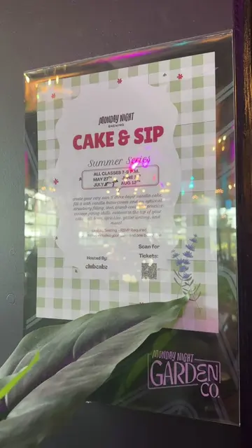 Cake & Sip with ClubCake. #leoseason #cakeandsip #cltthingstodo #birthdayfun #cl