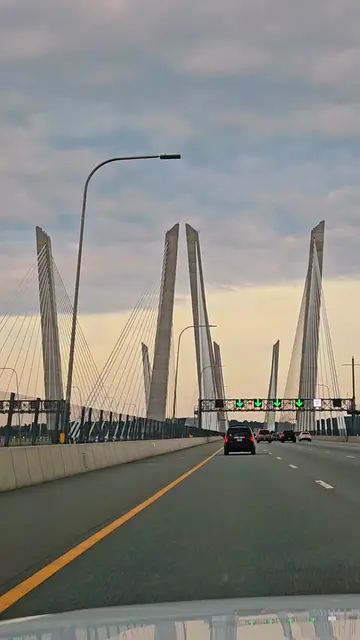Crossing the Mario M. Cuomo Bridge is an unforgettable experience, from the dayt