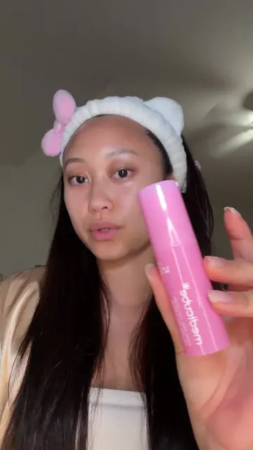 keep seeing mixed things about medicube’s volume stick sooo lemme try it out for