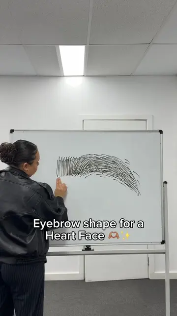 Try this brow shape if you have a Heart Shaped Face!  Rounded / Curved brows wil