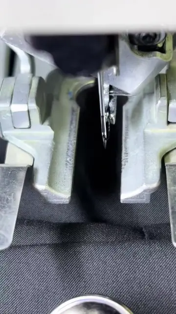 #Automaticbuttonmachine#одеждаfabрика #автоматическиешвейные машины#fábricaderop