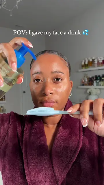 Quenching my skin’s thirst 💦✨ @LaRochePosayUS LIPKAR AP+ Gentle Foaming Cleansi