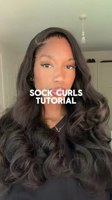 HEATLESS SOCK CURLS TUTORIAL 🎀💅🏽🤍 #heatlesscurls #sockcurls #overnightcurls 
