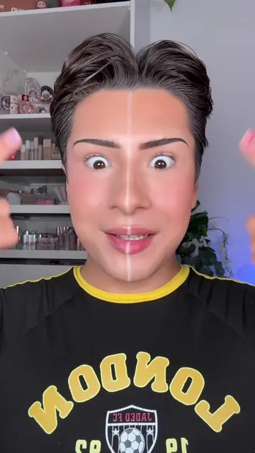 BEGINNER VS PROFESSIONAL MAKEUP??!😱🤔😭 #makeup #beauty #makeuphacks #beginner 