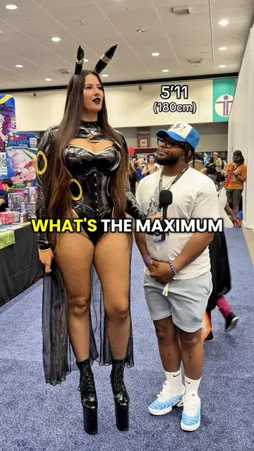 Is he valid or nah??😂 #tallgirl #cosplay #publicinterview #goth #animeexpo 